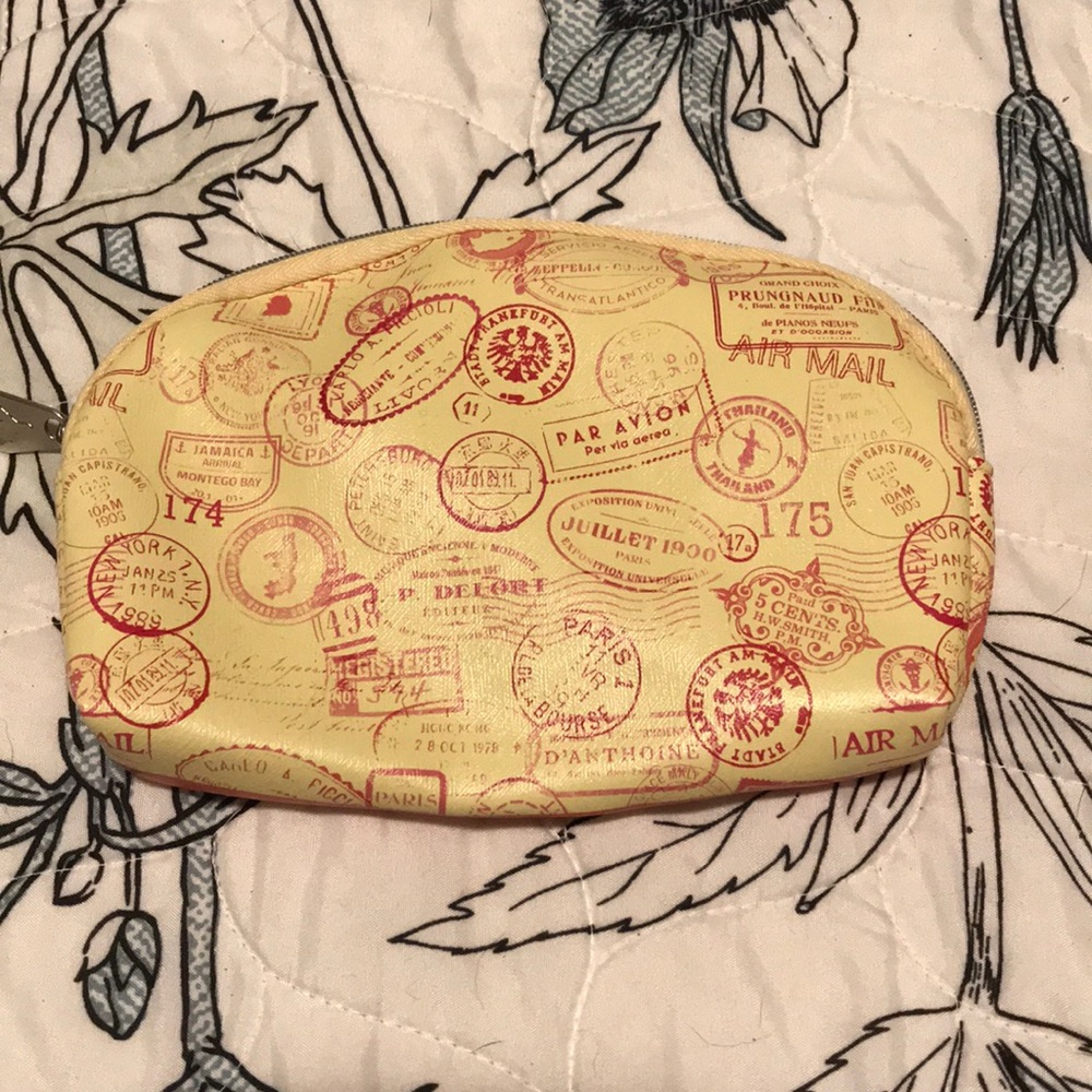 Small travel makeup bag
